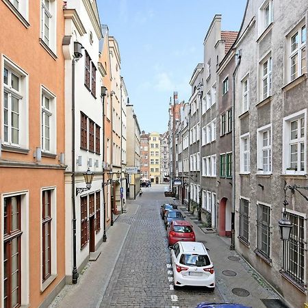 Dom & House - Apartments Old Town Powroznicza กดัญสก์ ภายนอก รูปภาพ