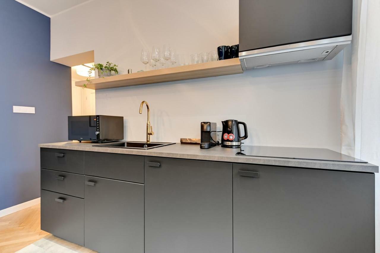 Dom & House - Apartments Old Town Powroznicza กดัญสก์ ภายนอก รูปภาพ